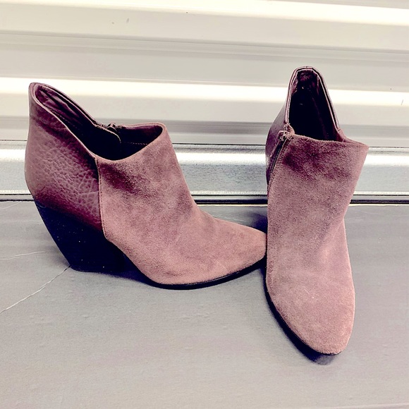 Crown Vintage Deep Purple/ Plum Ankle Boots /Booties - Picture 3 of 8